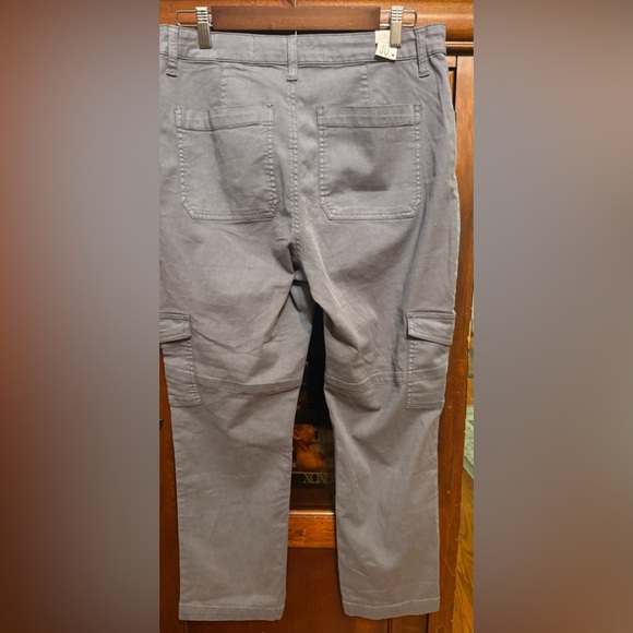 Stitch Fix Cosmic Blue Love Stylish Women's Gray Cargo Pants NWT size 30 - Picture 3 of 11